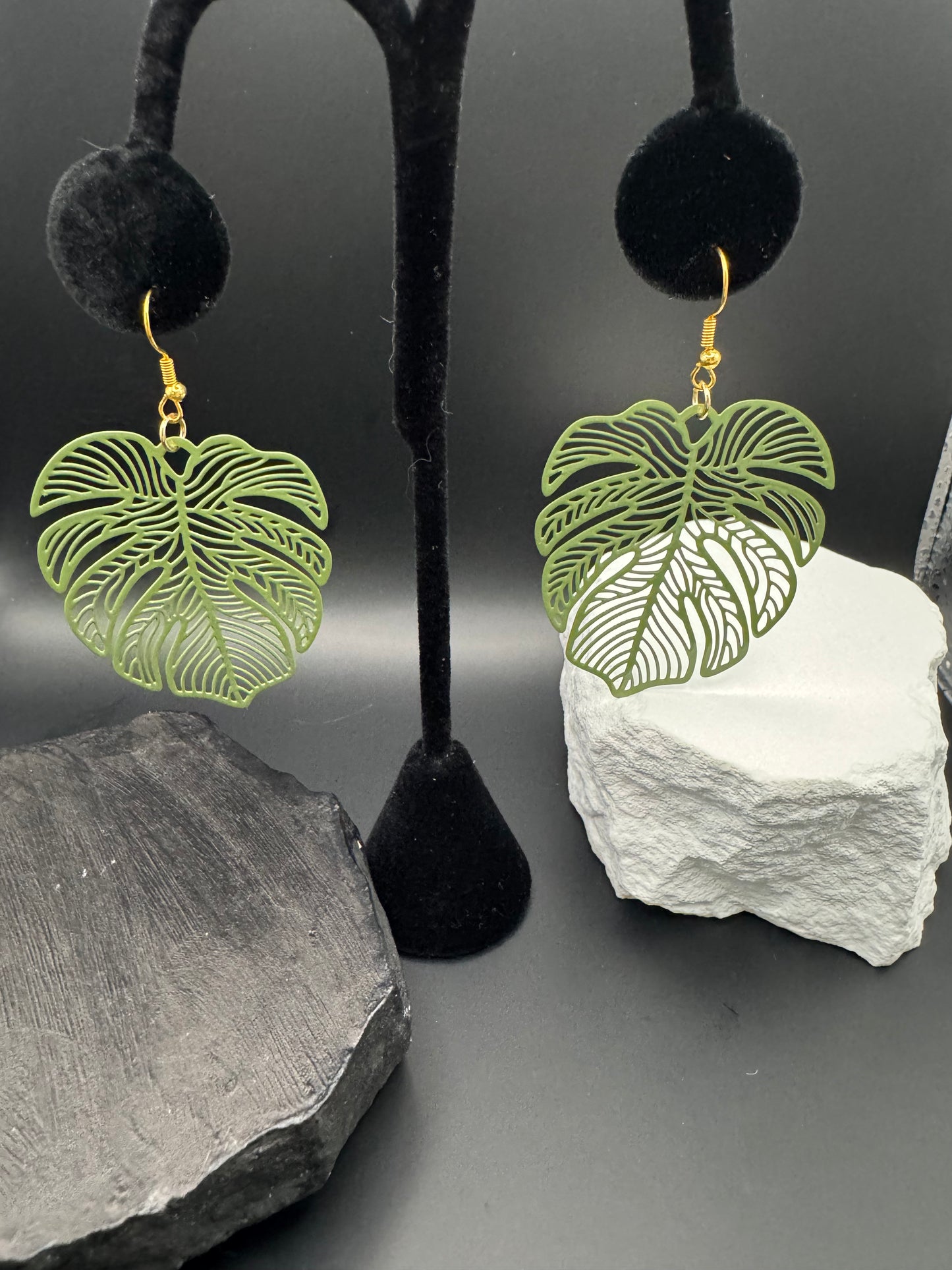 Leaf earrings