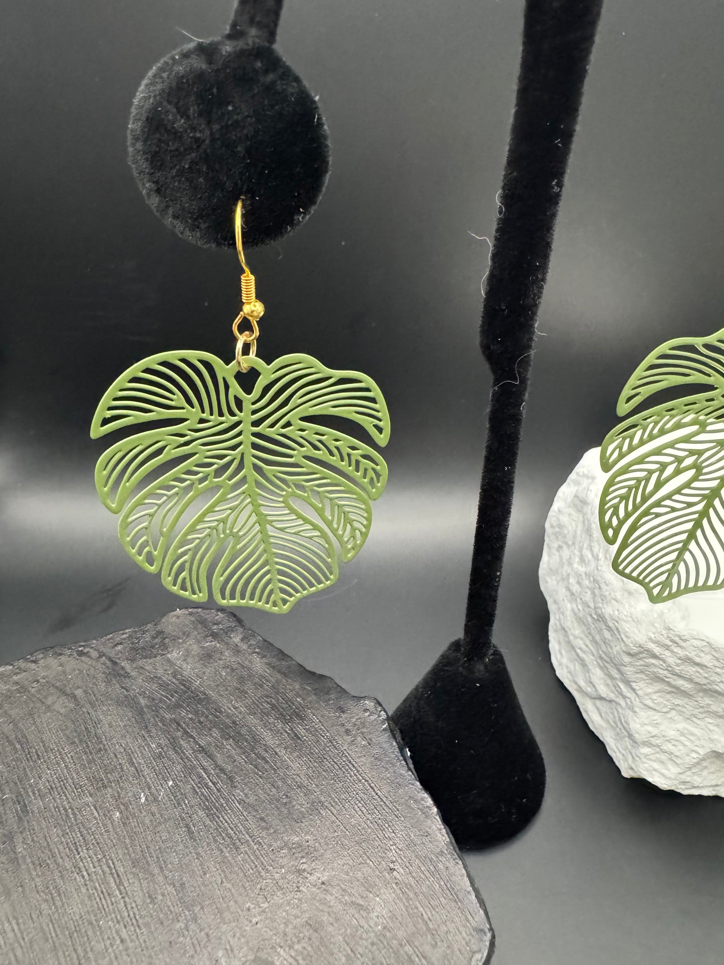 Leaf earrings